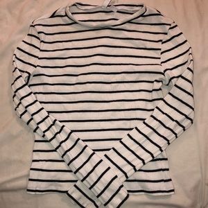 Long sleeve striped shirt
